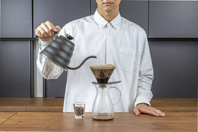 Hario MUGEN dripper . cobea go-to-brewer